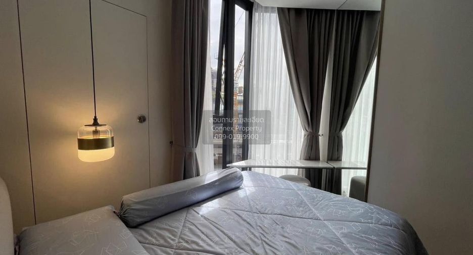 For rent 2 bedrooms condo in Huai Khwang, Bangkok