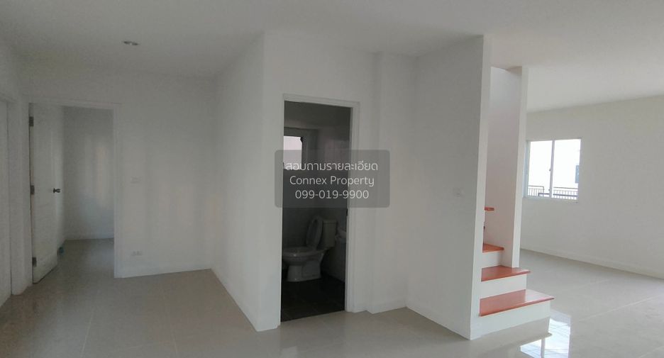 Haus zur Miete mit 4 Zimmer in Bang Phli, Samut Prakan