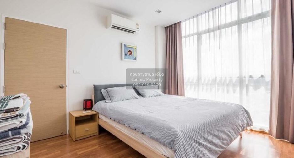 For rent 2 bedrooms condo in Bang Na, Bangkok