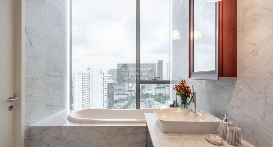 À louer 2 chambres condo à Watthana, Bangkok