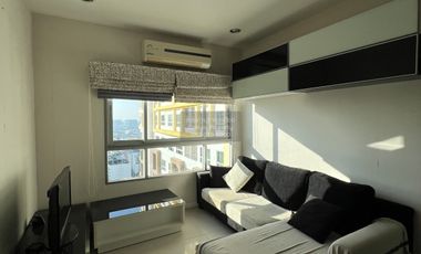 For rent 2 bedrooms condo in Khlong San, Bangkok