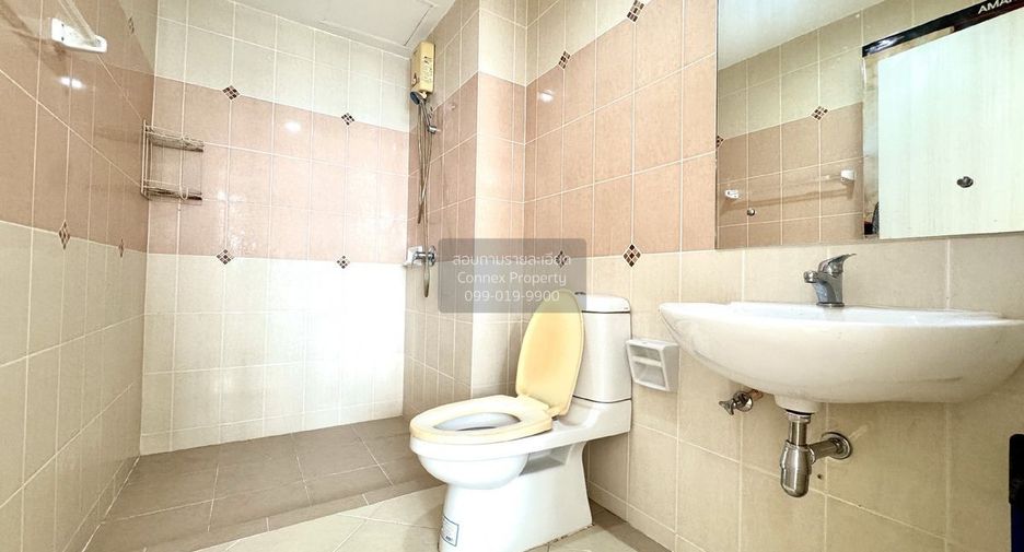 For rent 3 ベッドルーム townhouse in Bang Kapi, Bangkok