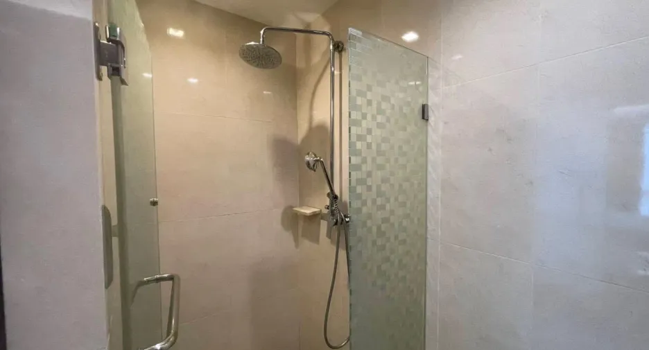 À louer 1 chambre condo à Watthana, Bangkok