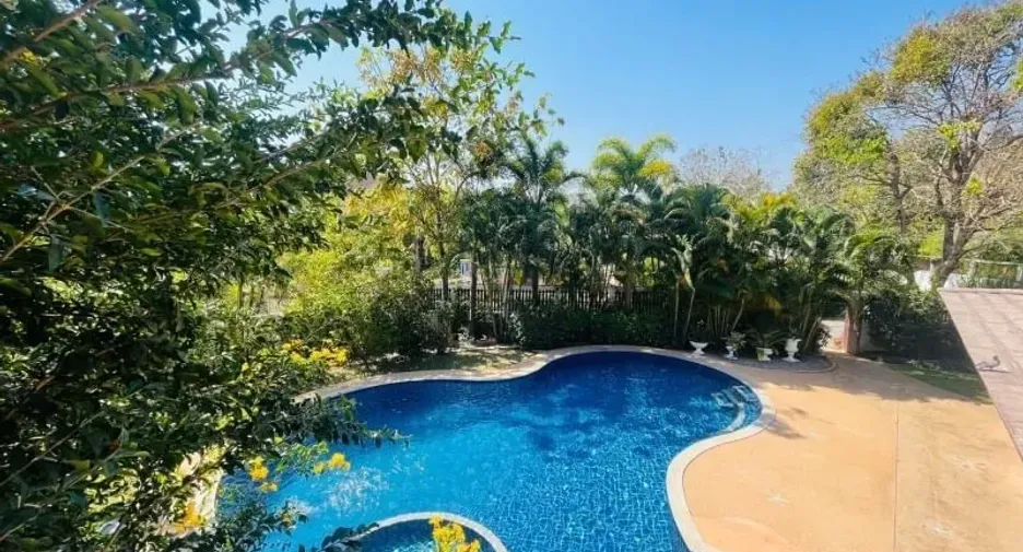 出售 和 出租 8 卧室 独立屋 在 Mueang Chiang Mai, Chiang Mai