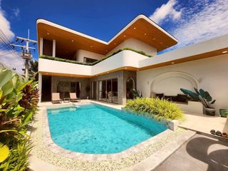 For sale and for rent 4 bedrooms villa in Thalang, Phuket