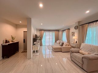 Продажа 4 спальни дом в Mueang Chiang Mai, Чианг Маи