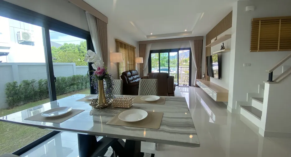 For rent 4 bedrooms house in Mueang Phuket, Phuket