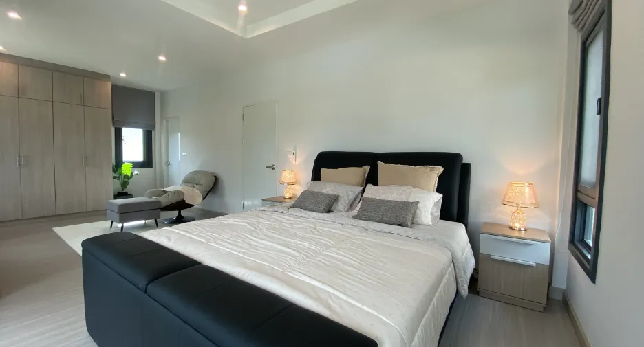 For rent 4 bedrooms house in Mueang Phuket, Phuket