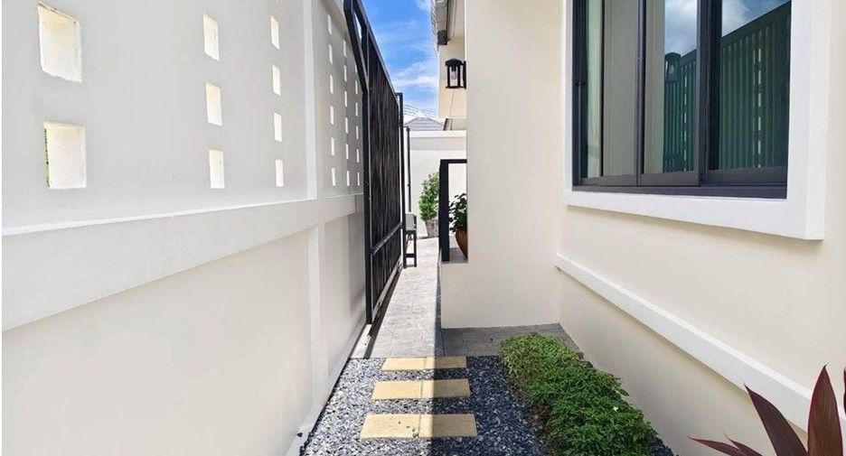 For rent 3 bedrooms villa in Thalang, Phuket