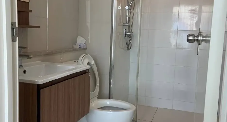 Wohnung zur Miete mit 1 Zimmer in Yan Nawa, Bangkok