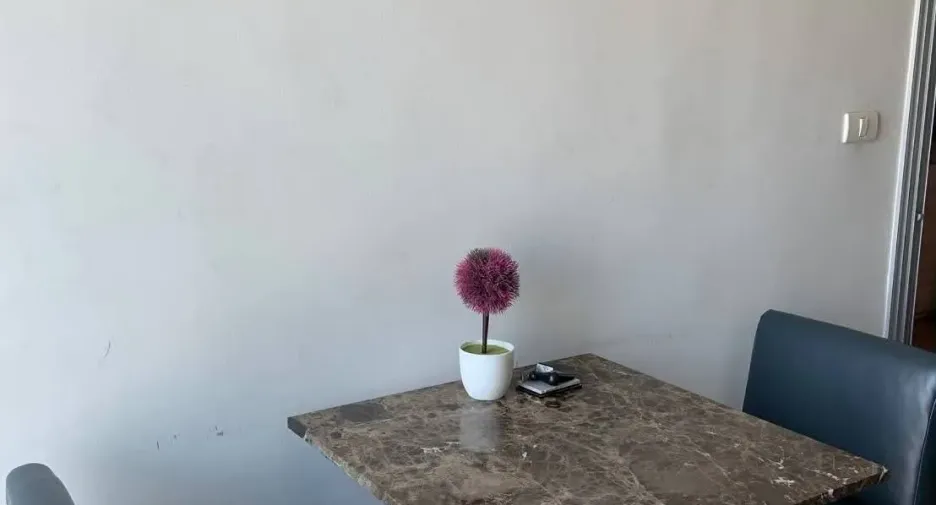 Wohnung zur Miete mit 1 Zimmer in Yan Nawa, Bangkok
