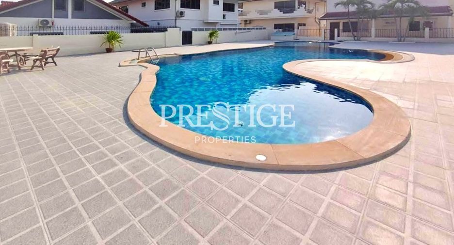 Casa en alquiler de 4 habitaciones en Jomtien, Pattaya