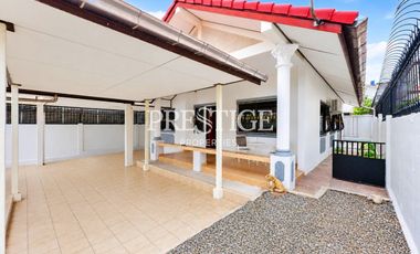 Casa en alquiler de 4 habitaciones en Jomtien, Pattaya