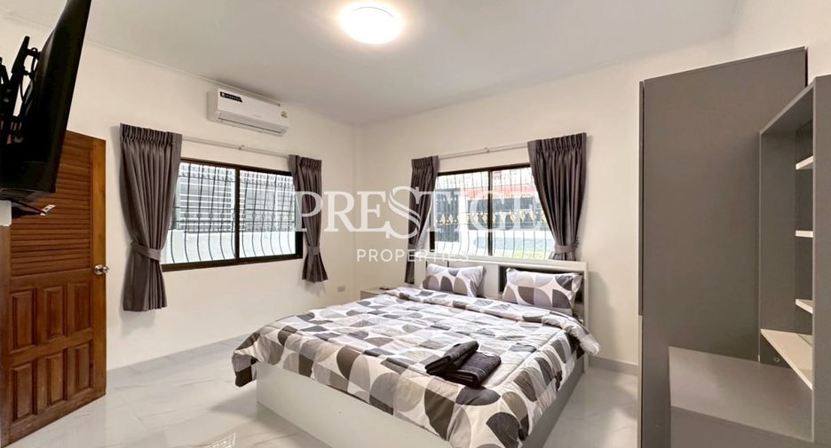 Casa en alquiler de 4 habitaciones en Jomtien, Pattaya