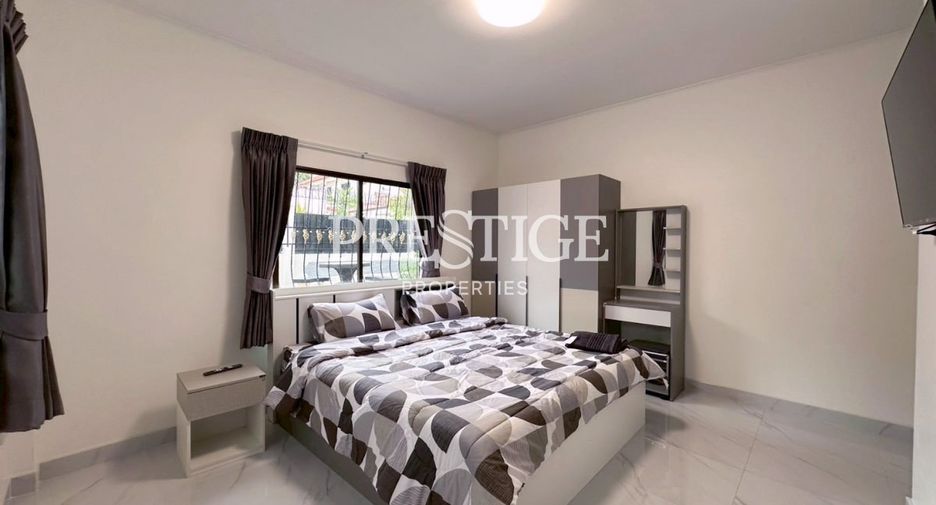 Casa en alquiler de 4 habitaciones en Jomtien, Pattaya