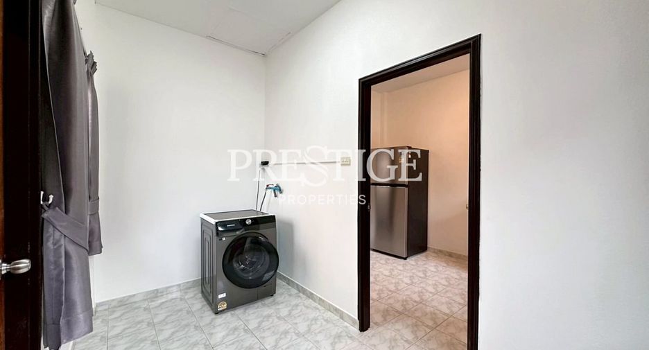 Casa en alquiler de 4 habitaciones en Jomtien, Pattaya
