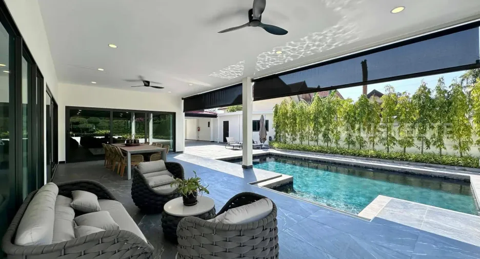 For rent 5 bedrooms house in East Pattaya, Pattaya
