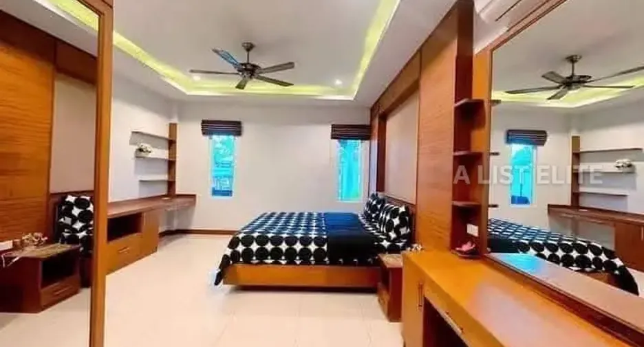 For rent 5 bedrooms house in South Pattaya, Pattaya