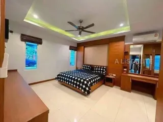 For rent 5 bedrooms house in Bang Lamung, Chonburi