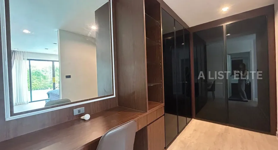 For rent 4 bedrooms house in East Pattaya, Pattaya