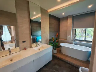 For rent 4 bedrooms house in Bang Lamung, Chonburi