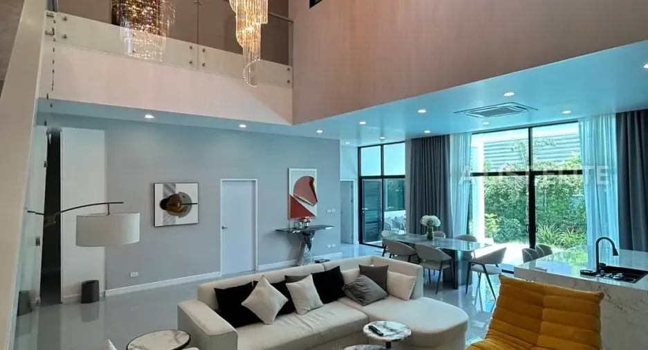 For rent 4 bedrooms house in South Pattaya, Pattaya