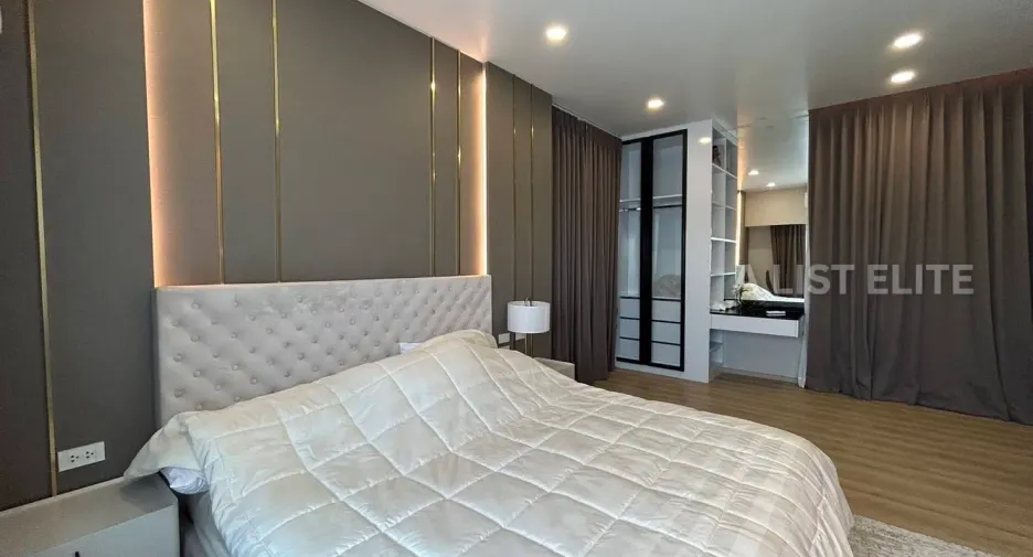 For rent 4 bedrooms house in South Pattaya, Pattaya