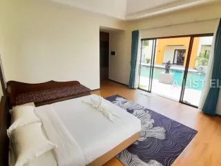For rent 6 bedrooms house in Bang Lamung, Chonburi