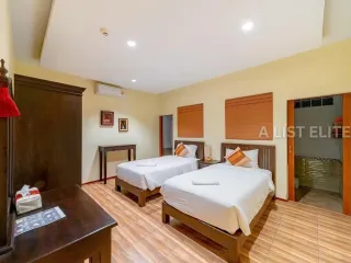 For rent 10 bedrooms house in Bang Lamung, Chonburi