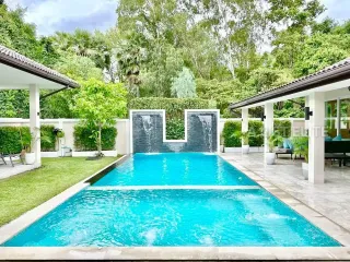For rent 6 bedrooms house in Bang Lamung, Chonburi