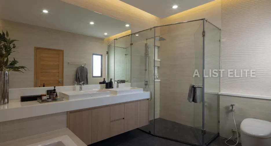 À vendre 4 chambres maison à Huay Yai, Pattaya