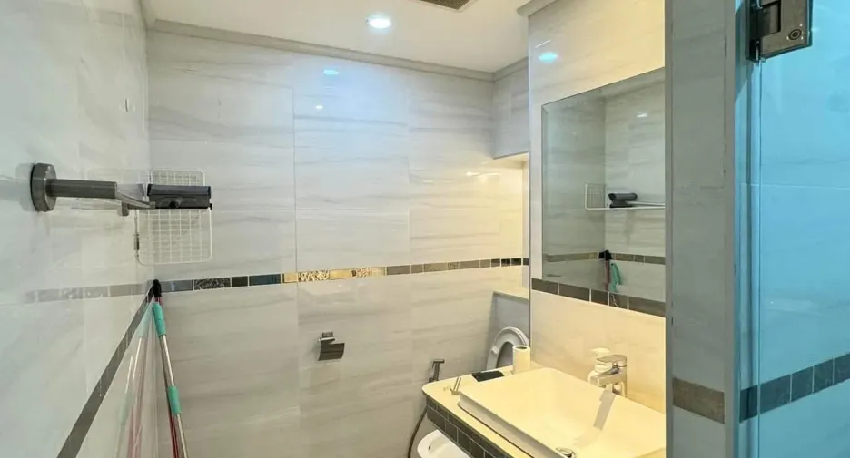 Wohnung zur Miete mit 2 Zimmer in Khlong Toei, Bangkok