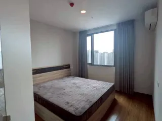 Wohnung zur Miete mit 2 Zimmer in Huai Khwang, Bangkok