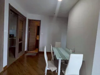 Wohnung zur Miete mit 2 Zimmer in Huai Khwang, Bangkok