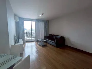 Wohnung zur Miete mit 2 Zimmer in Huai Khwang, Bangkok