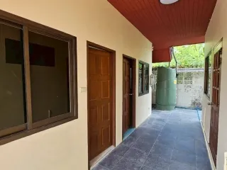 出租 6 卧室 独立屋 在 Wang Thong Lang, 曼谷