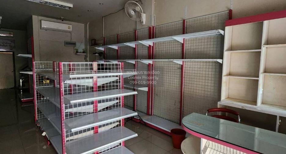 Reihenhaus zur Miete mit 2 Zimmer in Nong Khaem, Bangkok