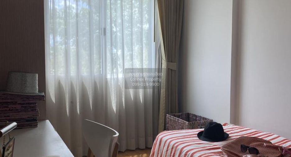 Аренда 2 спальни кондо в Пхра Кханонг, Бангкок