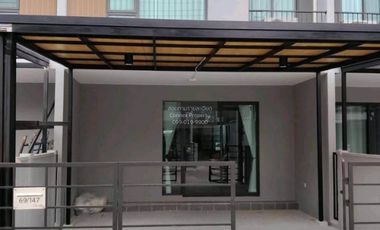 Аренда 3 спальни таунхаус в Bang Phli, Самутпракан