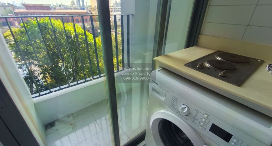 Condo en alquiler de 1 habitaciones en Phra Khanong, Bangkok
