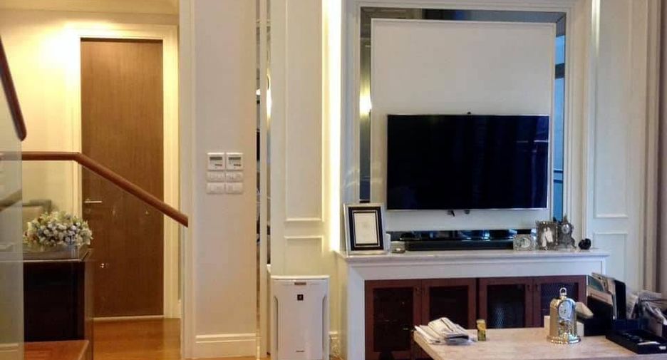 For rent and for sale 3 bedrooms condo in Khlong Toei, Bangkok