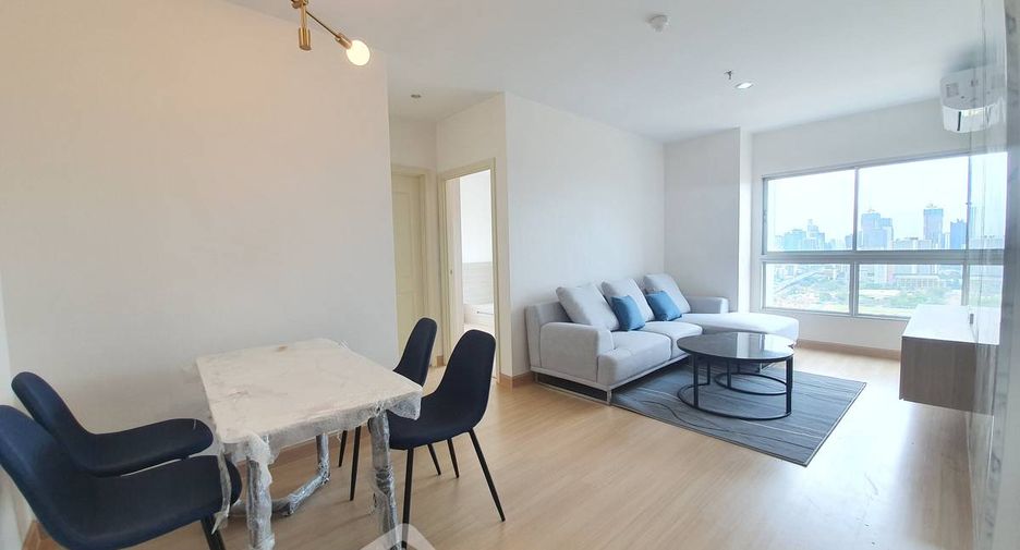 For rent 2 bedrooms condo in Huai Khwang, Bangkok