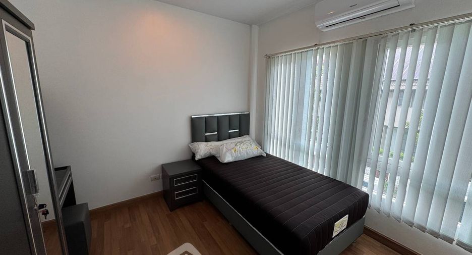 Reihenhaus zur Miete mit 3 Zimmer in Wang Thonglang, Bangkok