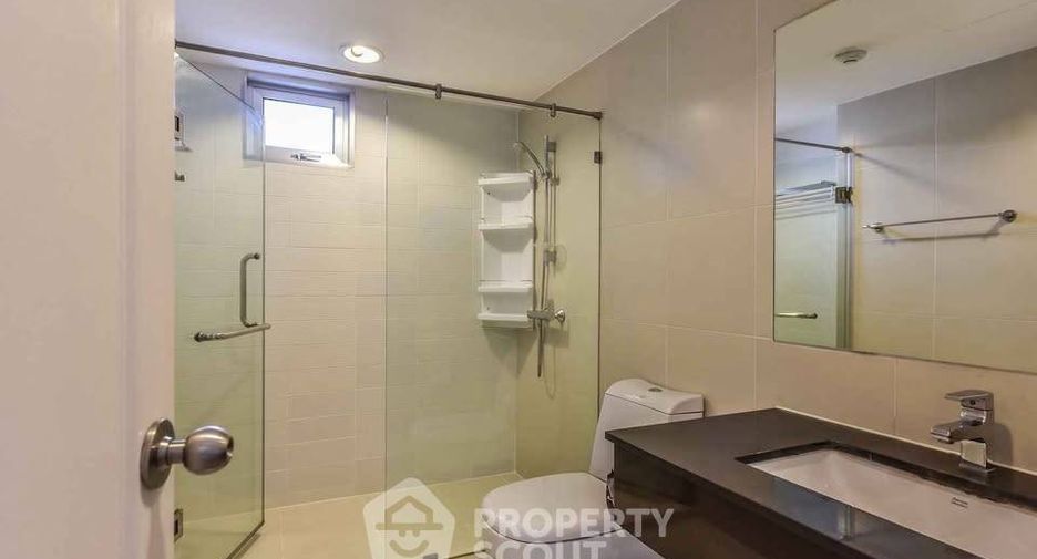 Wohnung zur Miete mit 2 Zimmer in Huai Khwang, Bangkok