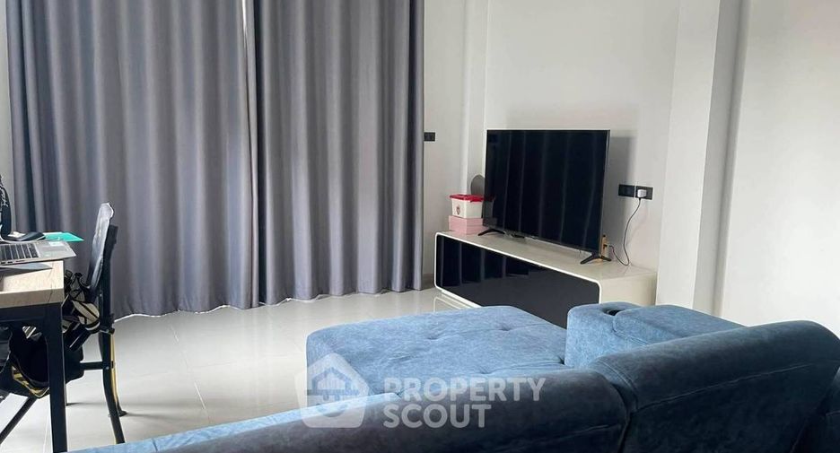 Casa en alquiler de 4 habitaciones en East Pattaya, Pattaya