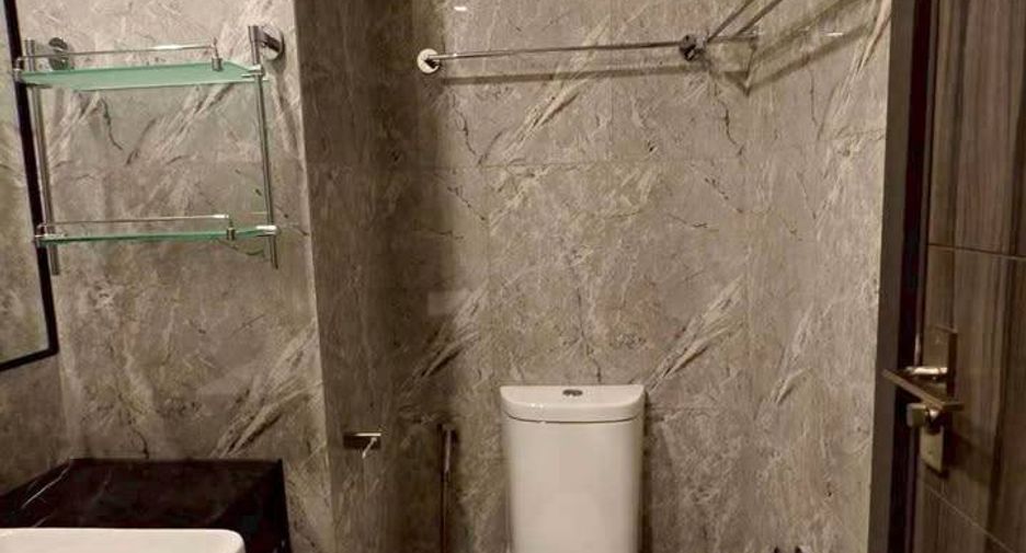 Condo en alquiler de 1 habitaciones en Khlong Toei, Bangkok