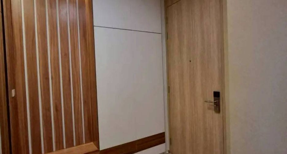 Condo en alquiler de 1 habitaciones en Khlong Toei, Bangkok