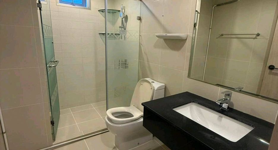 Wohnung zur Miete mit 2 Zimmer in Huai Khwang, Bangkok