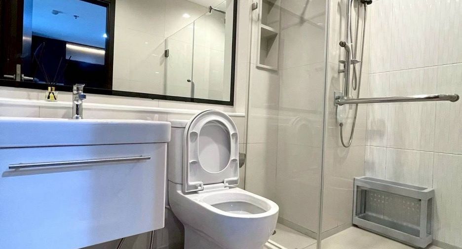 For rent 1 bed condo in Huai Khwang, Bangkok