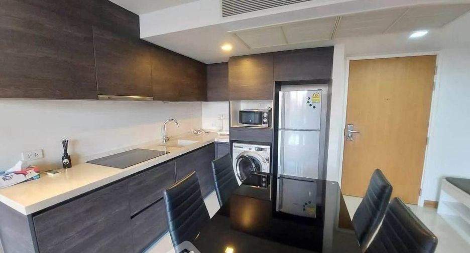 À louer 2 chambres condo à Watthana, Bangkok